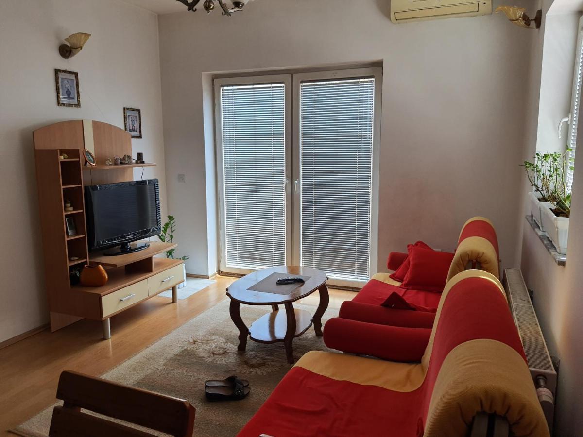 Zogu Apartments - City View Приштина Екстер'єр фото