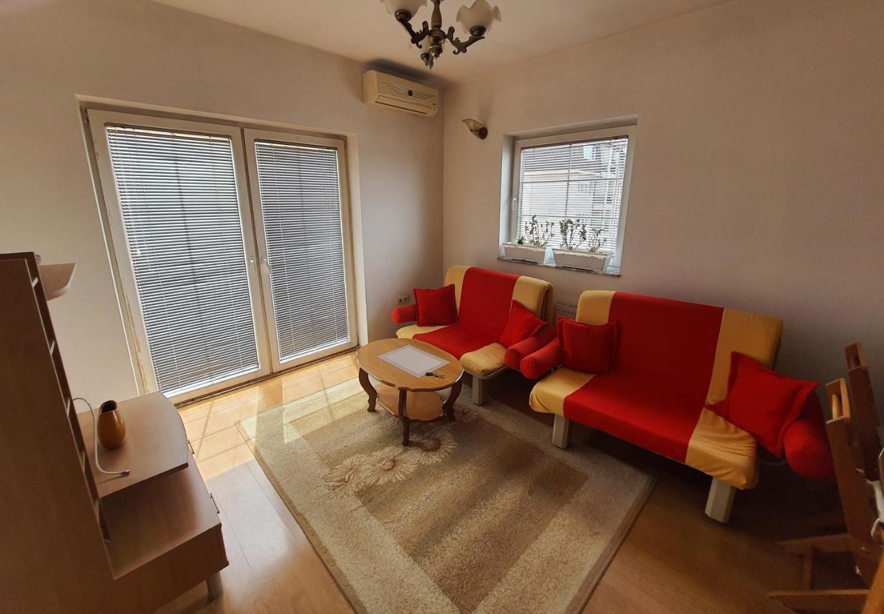 Zogu Apartments - City View Приштина Екстер'єр фото